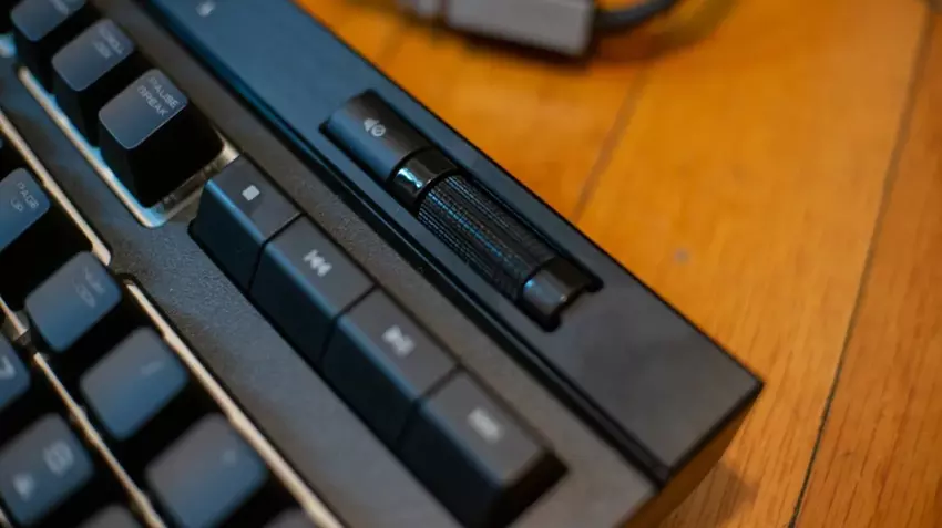 Corsair Strafe RGB MK.2 geluidsarme gaming toetsenbord