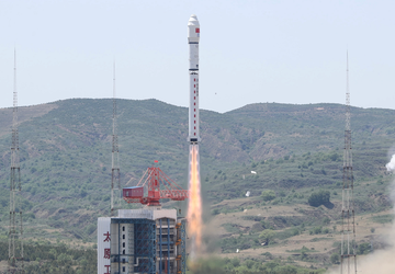 China's Long March 4D raket vestigt ...