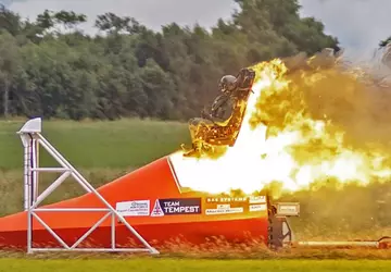 BAE en Rolls-Royce testen schietstoel en ...