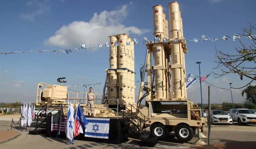 Duitsland gaat 4,3 miljard dollar uitgeven voor Arrow-3 raketafweersysteem om ballistische raketten buiten de dampkring te onderscheppen