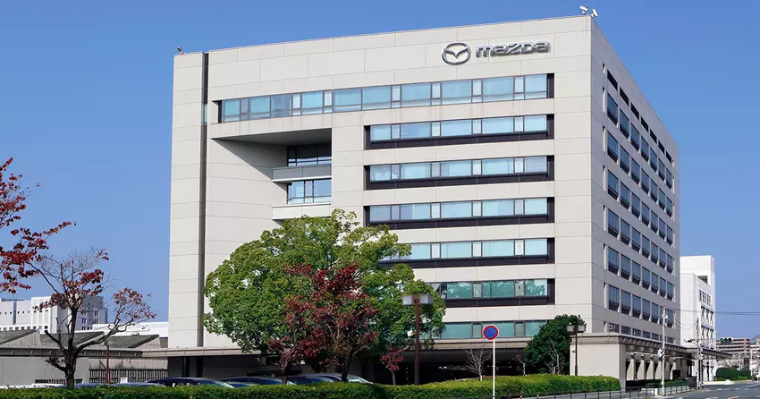 Mazda gaat een fabriek bouwen in Japan voor de productie van cilindrische lithium-ion-accu's van Panasonic
