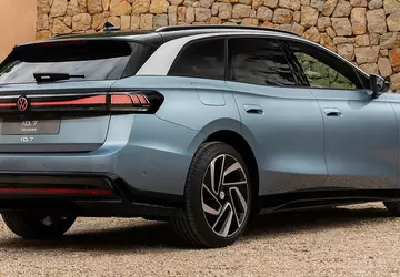 Volkswagen ID.7 Tourer elektrische stationwagon staat ...