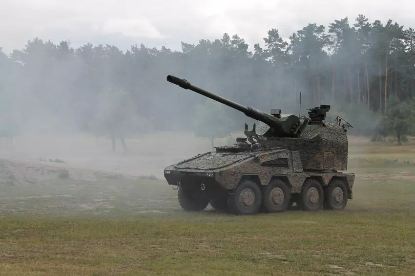 Wanneer Oekraïne moderne zelfrijdende houwitsers RCH 155 ontvangt, gebaseerd op GTK Boxer APC en met koepel van PzH 2000.