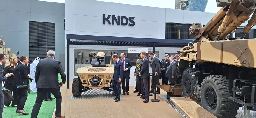 Nieuwe Centurio X-30 robot bewapend met 30 mm kanon gepresenteerd in Frankrijk