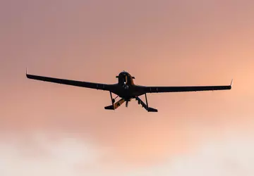 Baykar presenteert vernieuwde Bayraktar TB2T-AI met ...