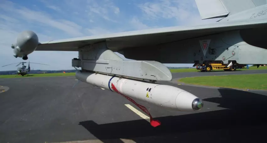 Oekraïne toonde voor het eerst officieel op video de lancering van de Britse AIM-132 ASRAAM-raket om de Shahed-136 kamikaze drone te vernietigen.