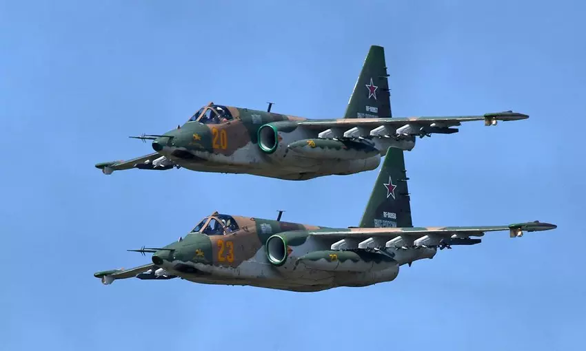 Oekraïense Nationale Garde schiet twee Russische Su-25 aanvalsvliegtuigen neer