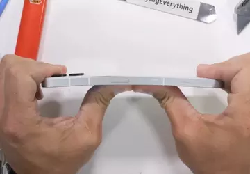 De Nothing Phone (2) werd direct ...