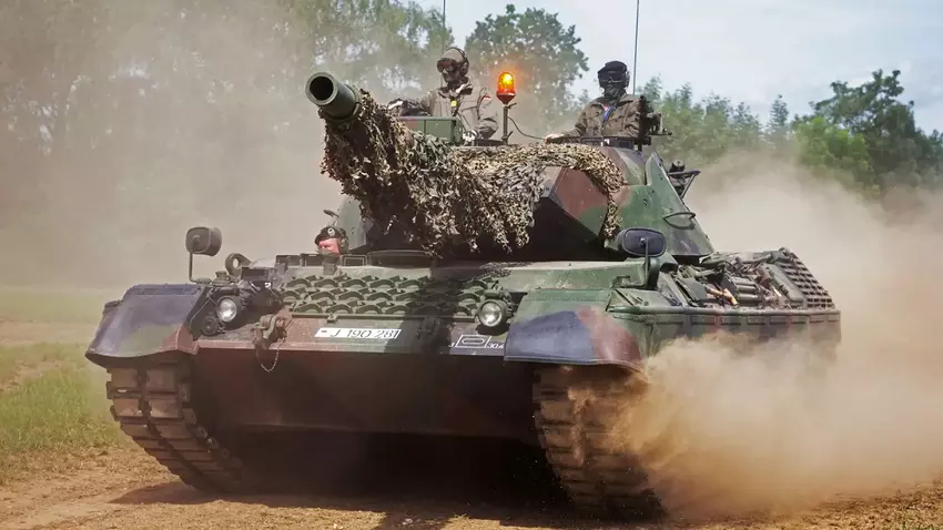 10 Leopard 1A5 tanks, TRML-4D radar en 16 VECTOR drones - Duitsland heeft een nieuw hulppakket voor Oekraïne aangekondigd