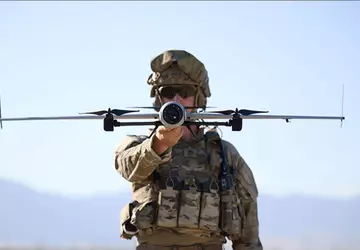 VS bestelt extra Edge 130 verkenningsdrones ...