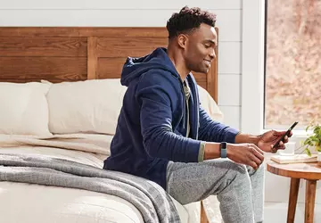 Fitbit ontwikkelt een compacte gadget voor ...