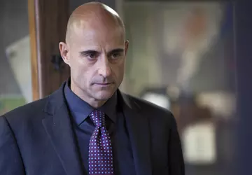 Mark Strong heeft zich aangesloten bij ...