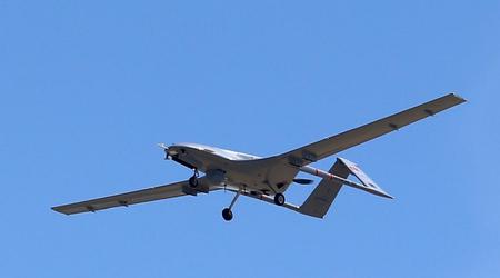 Een nieuw record van Oekraïense UAV's: een van de grootste olieraffinaderijen van rusland, op 1.500 km van de grens, werd aangevallen