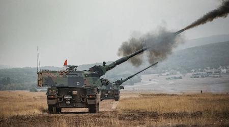 Duitsland en Oekraïne moeten nog een contract afronden voor de bouw van 100 Panzerhaubitze 2000 houwitsers - de verkoop van $1,85 miljard was goedgekeurd voor 2022.