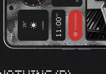 Plat scherm met gat in het ...