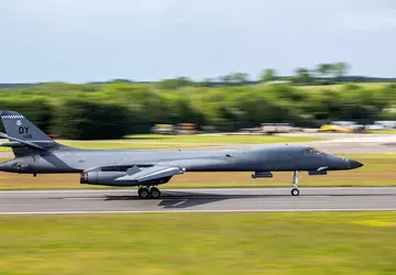 VS stuurt B-1B Lancer groep supersonische ...