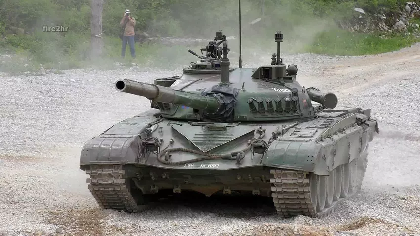 Kroatische M-84A4 scherpschutter