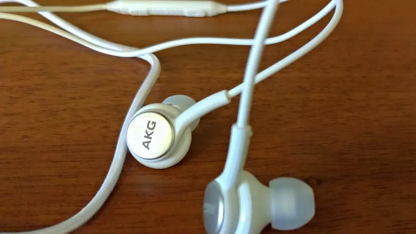 Samsung EO-IC100 bedrade oordopjes USB-C 2026