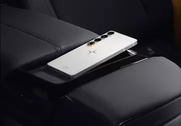 Fabrikant van elektrische auto's Polestar onthult ...