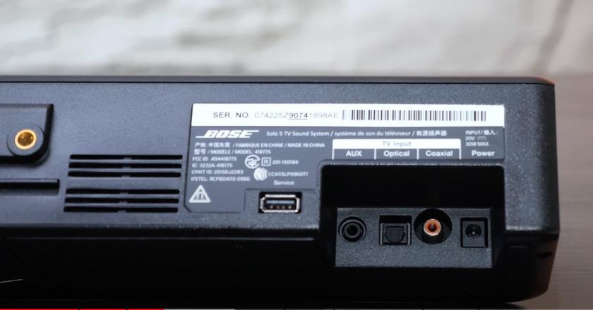Bose Solo 5 geluidsbar voor projector