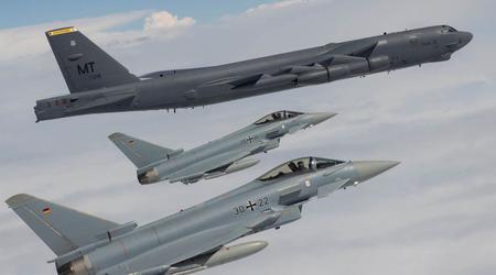 B-52H Stratofortress kernbommenwerpers vlogen dicht langs de Russische grens
