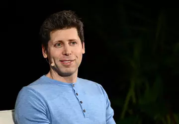 De iPhone van Sam Altman doet ...