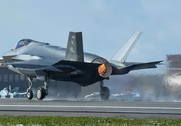 Een $166 miljoen kostend F-35A Lightning ...