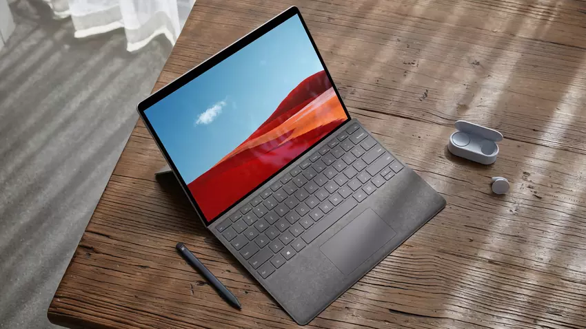 Microsoft Surface Pro X op Amazon: een hybride tablet met Surface SQ1-chip en 256 GB SSD voor een gereduceerde prijs van 759 dollar.