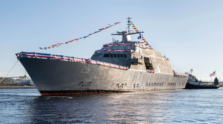 De Amerikaanse marine heeft het Freedom-klasse kustgevechtsschip USS Marinette in gebruik genomen. Dit schip zal worden bewapend met Honeywell Mk 50 torpedo's en RIM-116 RAM luchtdoelraketten.