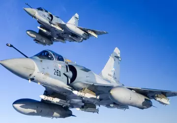 Officieel: de eerste partij Franse Mirage ...