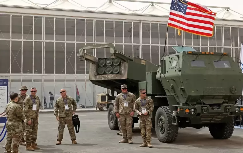 De VS kondigde een militair hulppakket van $300 miljoen aan voor Oekraïne, inclusief HIMARS-munitie, luchtverdedigingsraketten en AT-4 antitanksystemen.