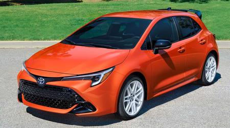 Witte velgen, heldere carrosseriekleur: Toyota Corolla FX Edition krijgt retro-elementen in het ontwerp