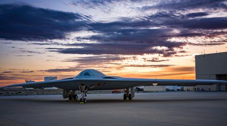 De volgende generatie B-21 Raider nucleaire bommenwerper is begonnen met taxitests in de aanloop naar zijn eerste vlucht.