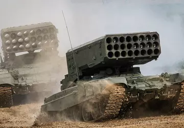 De Oekraïense strijdkrachten hebben het TOS-1A ...