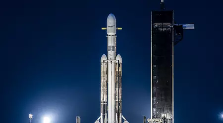 Falcon Heavy voltooit met succes zesde missie in zijn geschiedenis - SpaceX stuurt drie satellieten de ruimte in