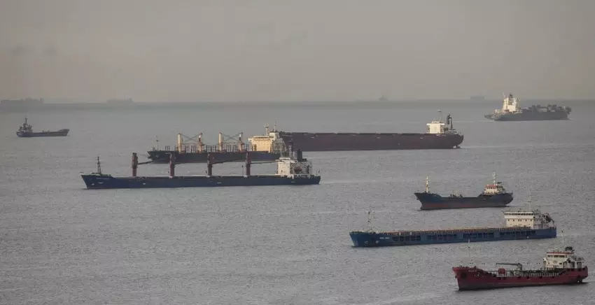 Russisch ministerie van defensie verklaart zeeoorlog en zinspeelt op vernietiging van alle schepen die Oekraïne binnenkomen