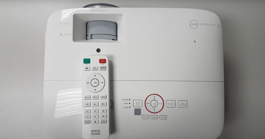 BenQ TH671ST projector voor minder dan 1000