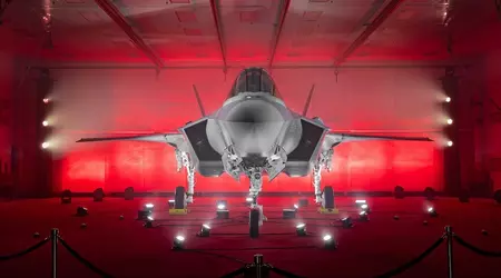 Lockheed Martin presenteert het eerste Poolse F-35 Husarz-gevechtsvliegtuig 