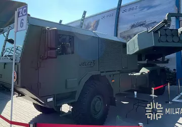 Polen onthulde het Amerikaanse HIMARS-raketsysteem op ...