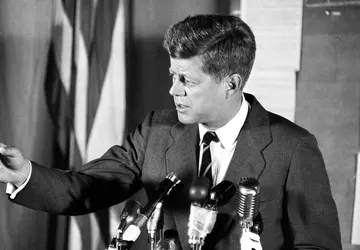 Netflix ontwikkelt een biografische miniserie over ...