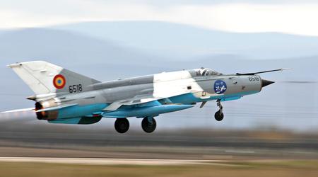 India stelt pensionering MiG-21 gevechtsvliegtuigen uit die sinds de jaren 1960 in dienst zijn vanwege vertragingen in de productie van zijn Tejas