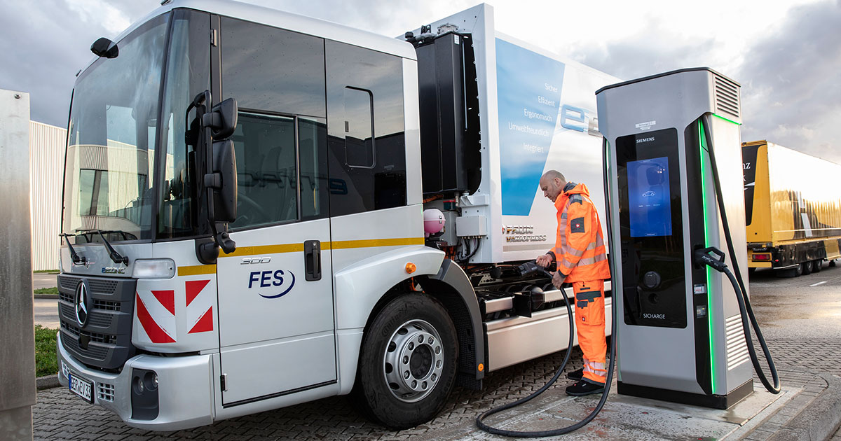 De elektrische vrachtwagen van de toekomst: Technologische kenmerken van de nieuwe Mercedes-Benz eEconic Eerste rit: De Mercedes-Benz eEconic elektrische vrachtwagen komt op de weg