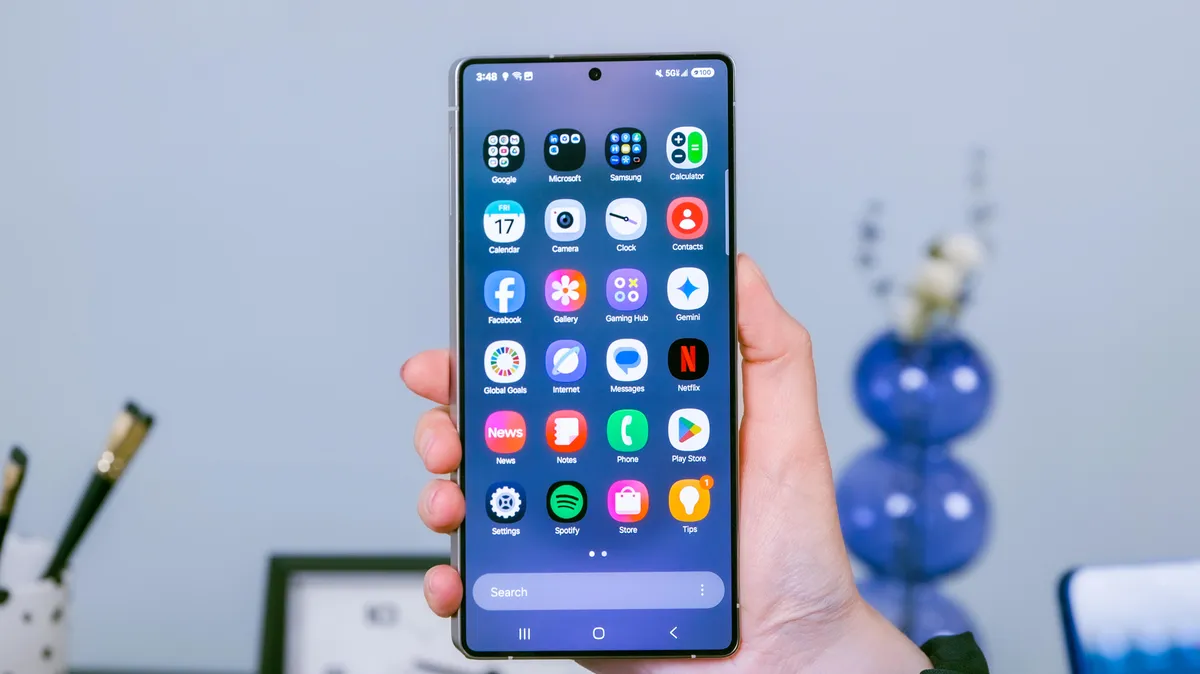 Samsung's Galaxy S25 Ultra: is het beeldscherm van de toekomst er al? Eerste blik op het Samsung Galaxy S25 Ultra scherm: Revolutie of evolutie?