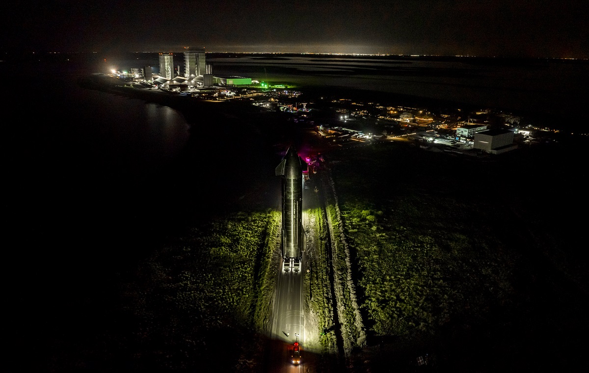 SpaceX stuurt 25e prototype Starship naar lanceerplatform Starbase SpaceX stuurt 25e prototype Starship naar lanceerplatform Starbase