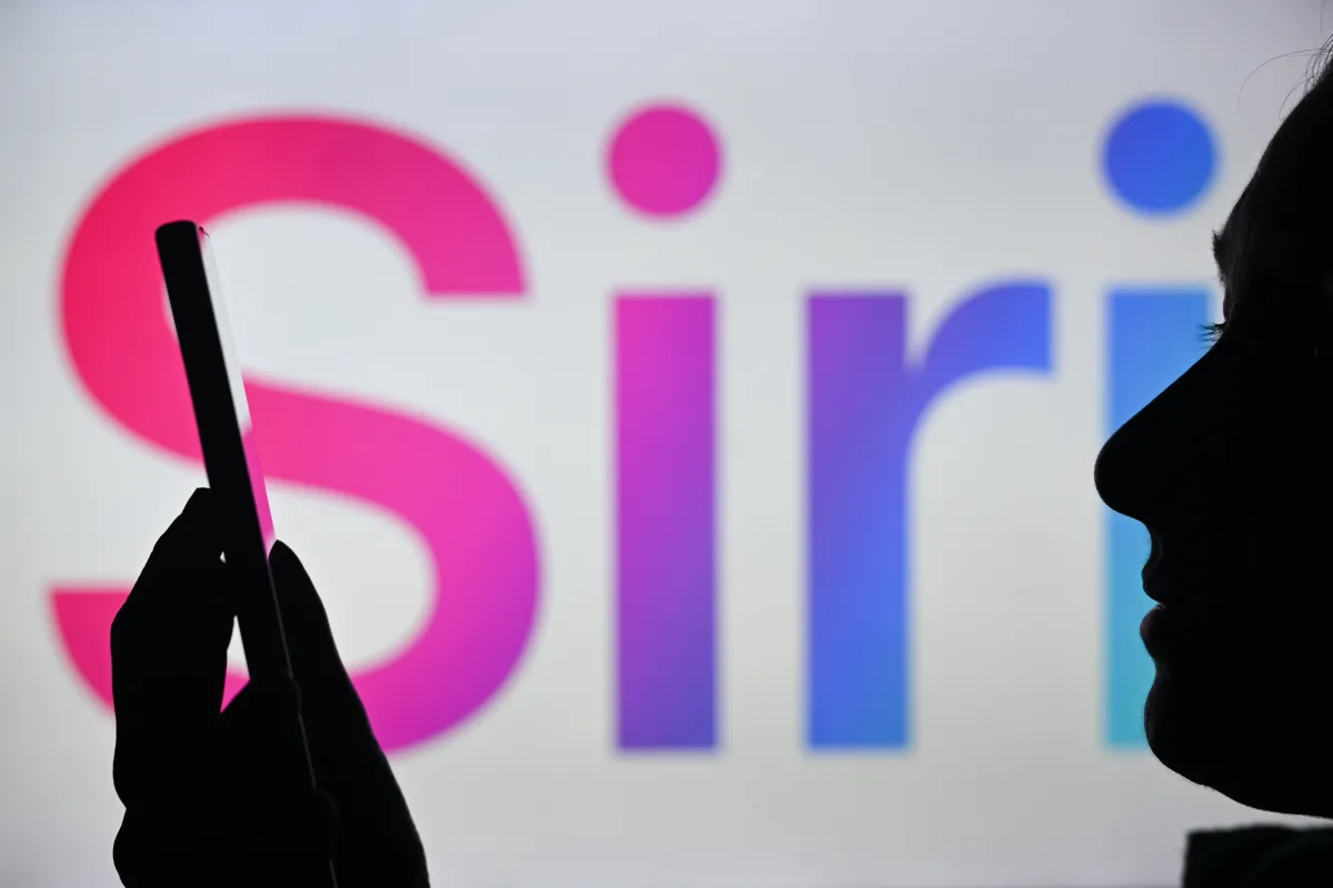 De nieuwe Siri stelt je in staat om applicaties volledig met je stem te bedienen