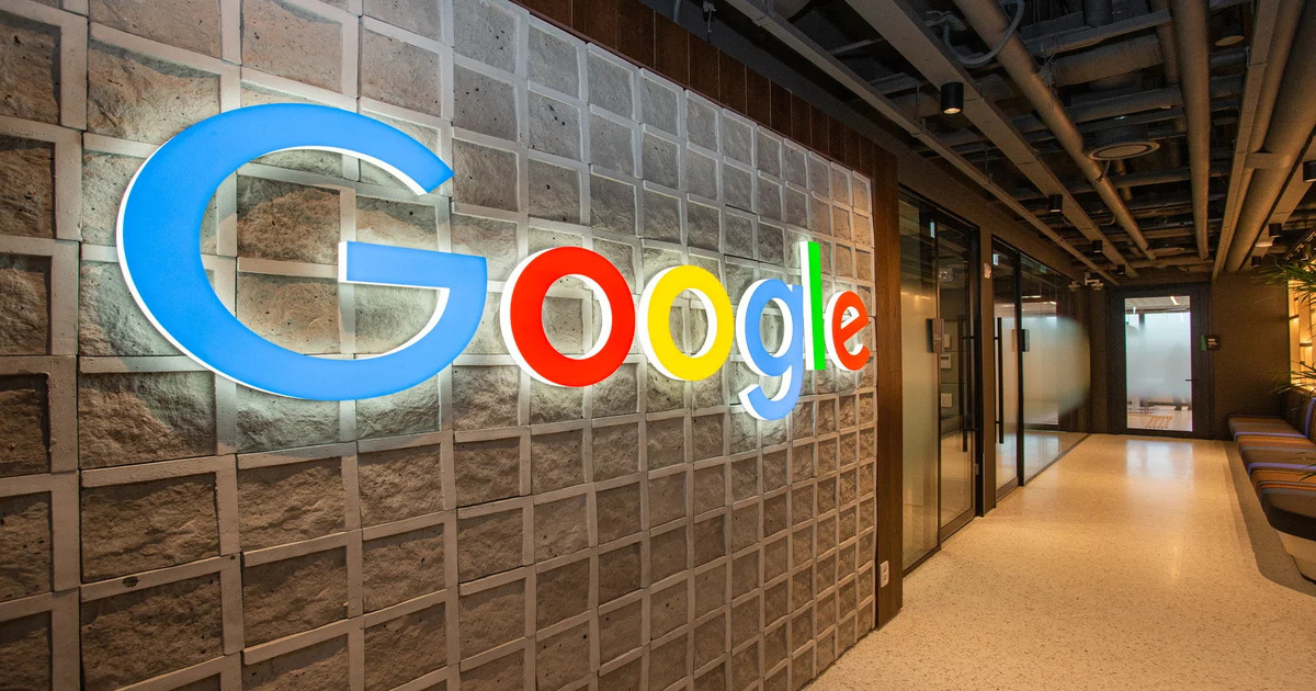 Google integreert AI in zijn diensten: Nieuwe functies voor Google Messages, Android Auto en Wear OS Google integreert AI in zijn diensten: Nieuwe functies voor Google Messages, Android Auto en Wear OS