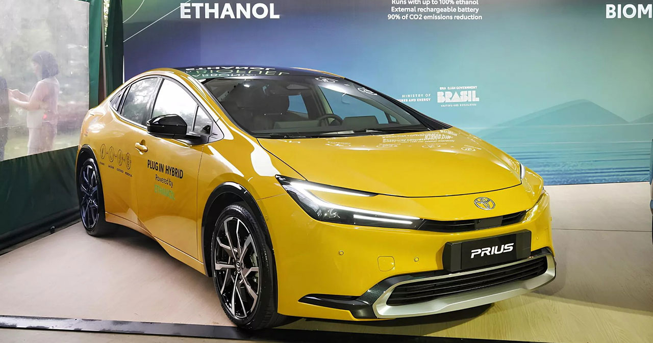 Toyota revolutioneert de Prius PHEV met ethanolmix Toyota Prius PHEV wordt groen met ethanol boost