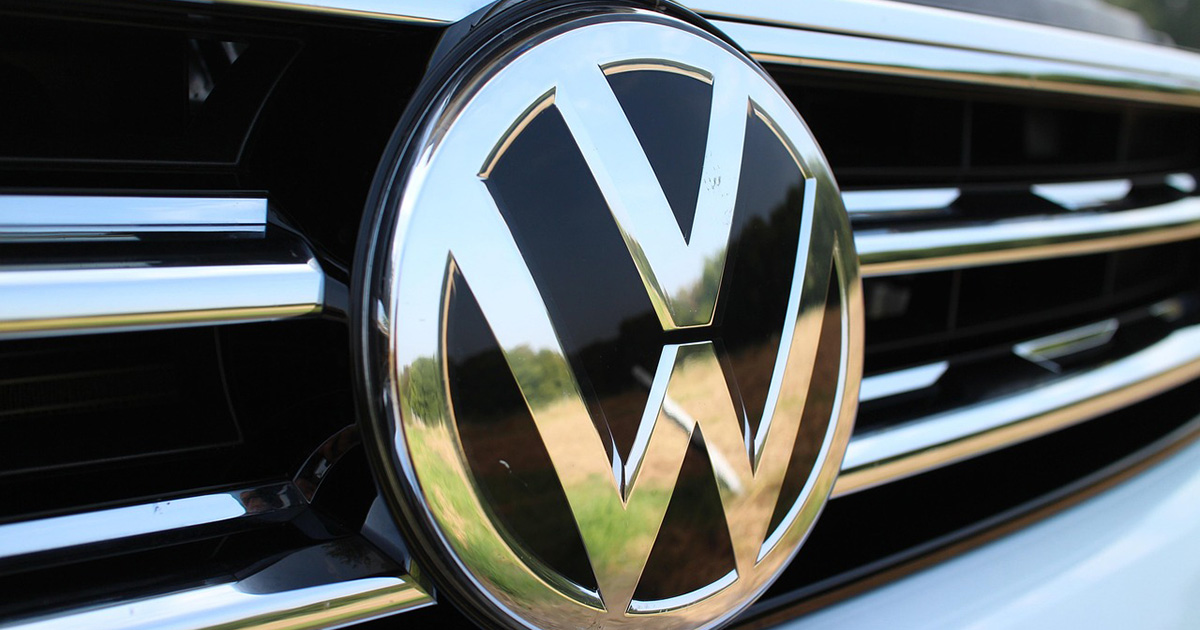 Het Volkswagen-embleem: verleden, heden en toekomst Geheim: Volkswagen-embleem op de grille
