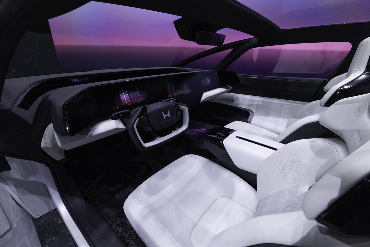 Interieur van het Honda 0 Saloon prototype Interieur van het Honda 0 Saloon prototype