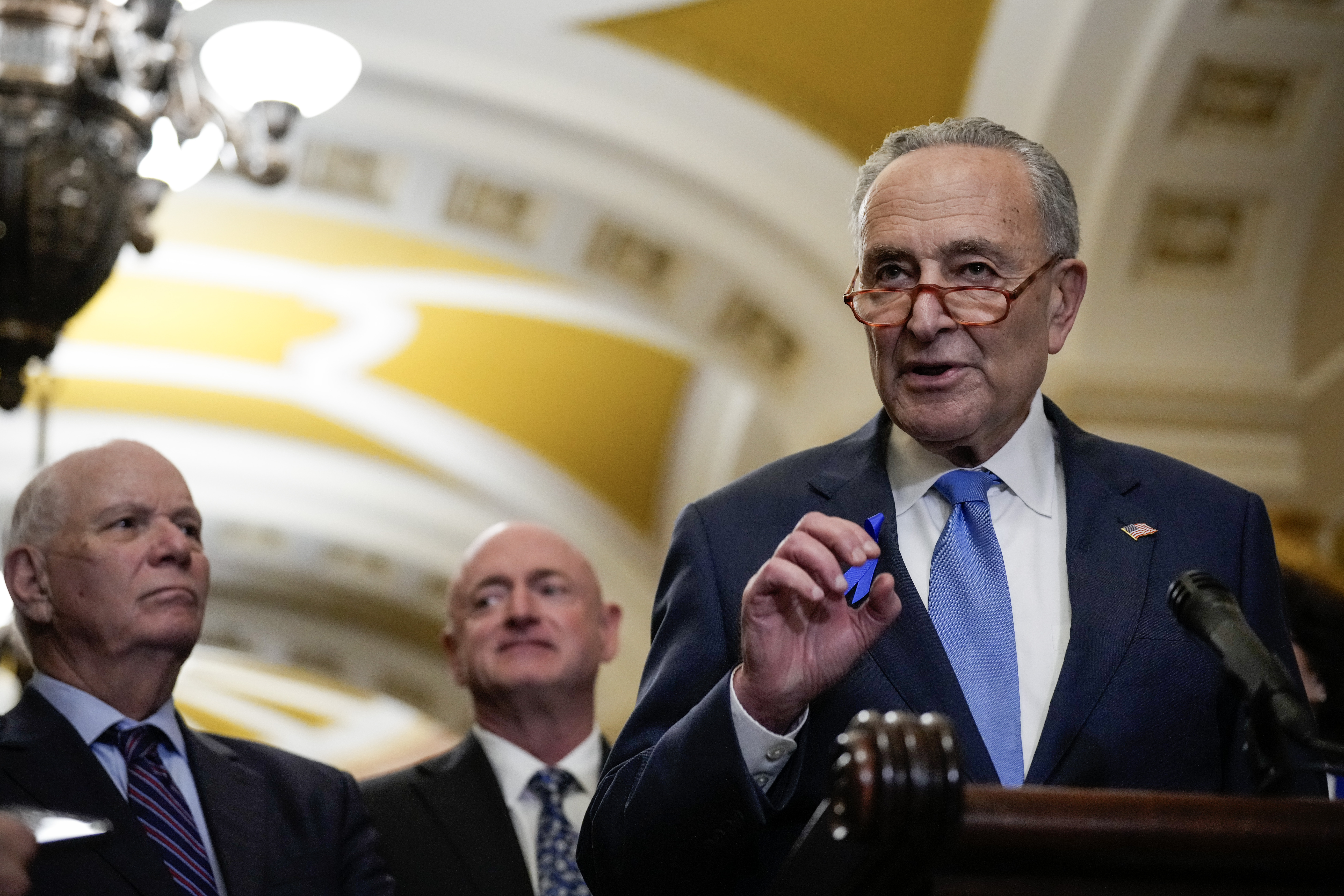 Werknemers van AI-opleidingen roepen het Amerikaanse Congres op hen te beschermen tegen bewaking en lage lonen Werknemers van AI-opleidingen roepen het Amerikaanse Congres op hen te beschermen tegen bewaking en lage lonen